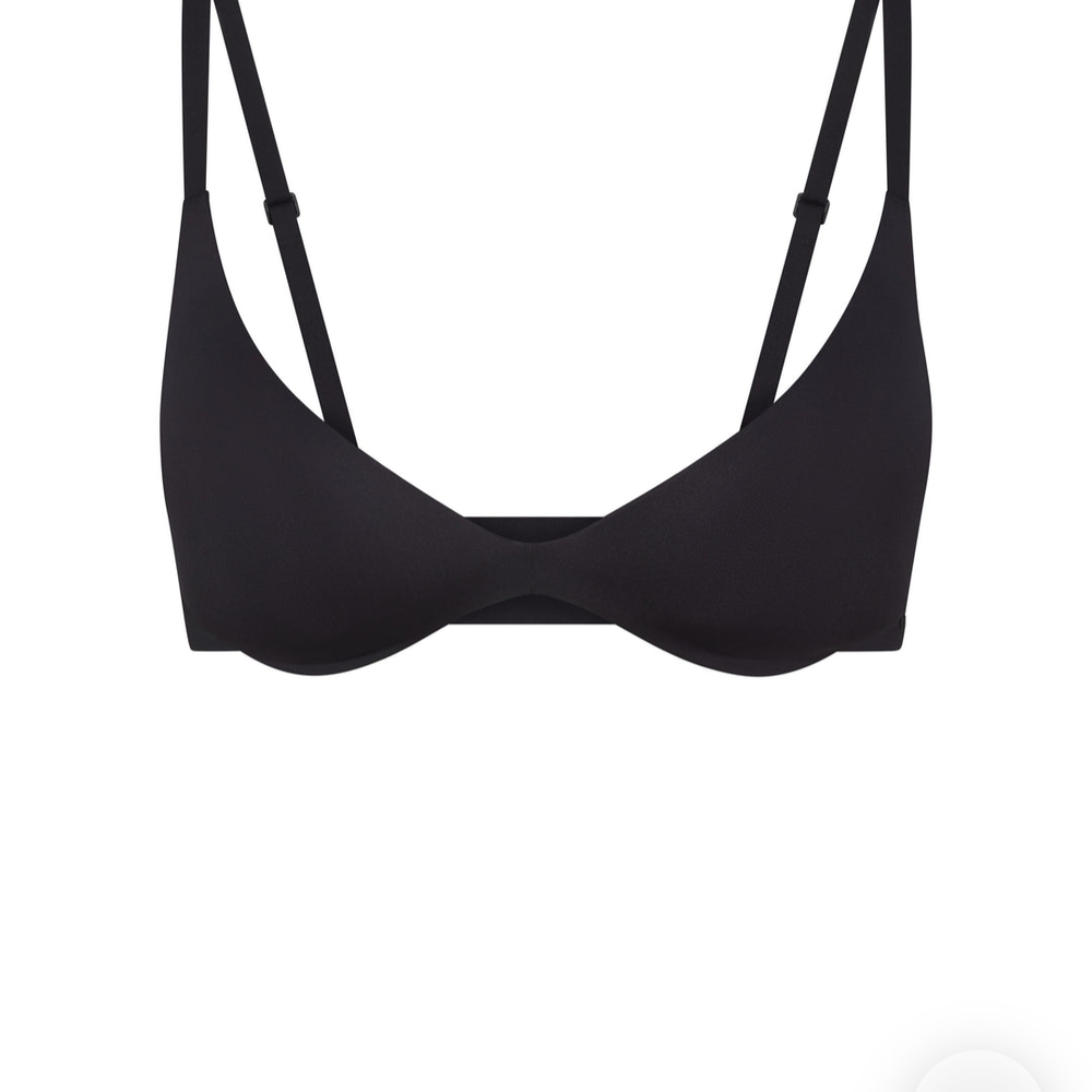 Skims Wireless Bra